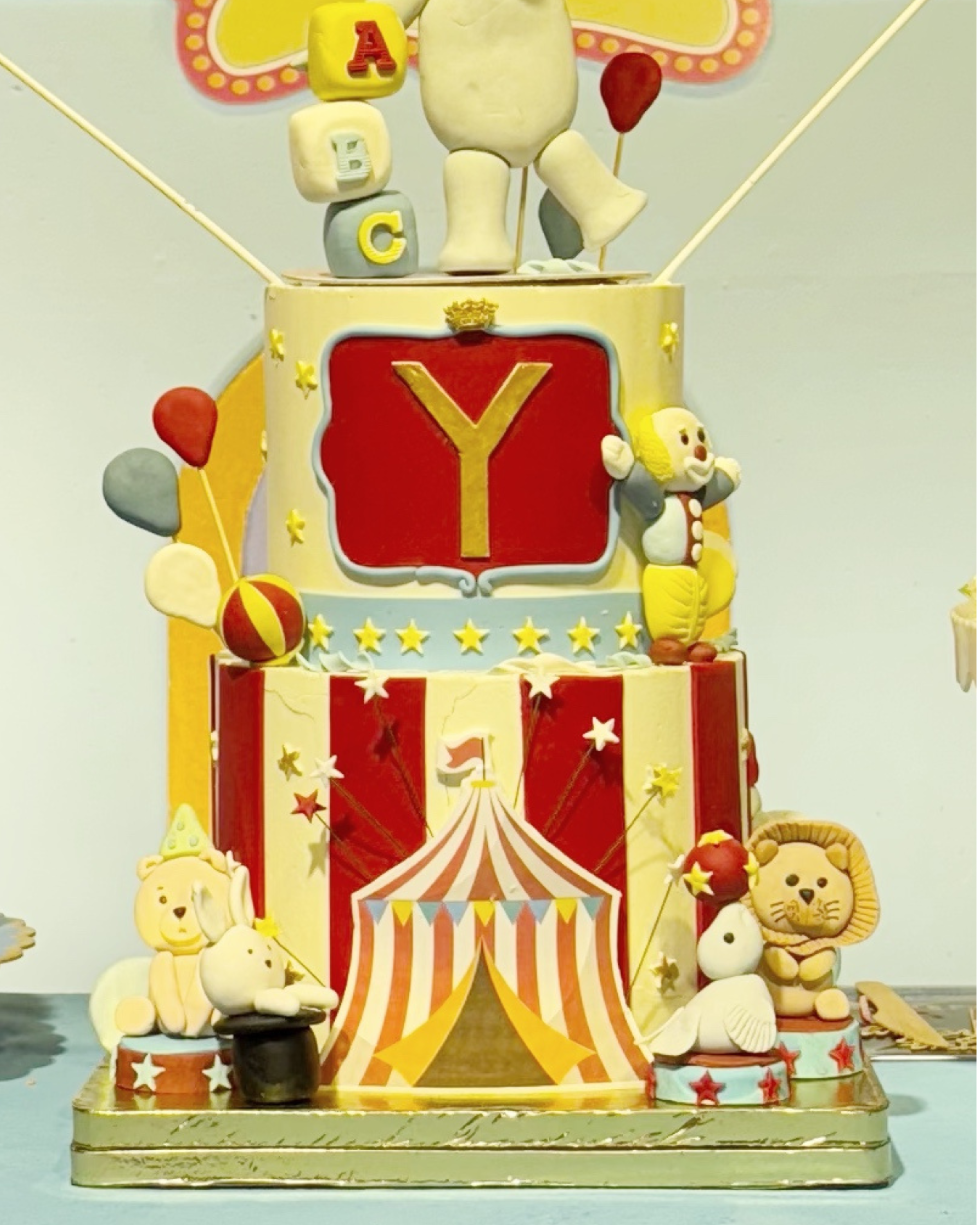 Grand Carnival Anti-Gravity Theme Cake – 3 Tier